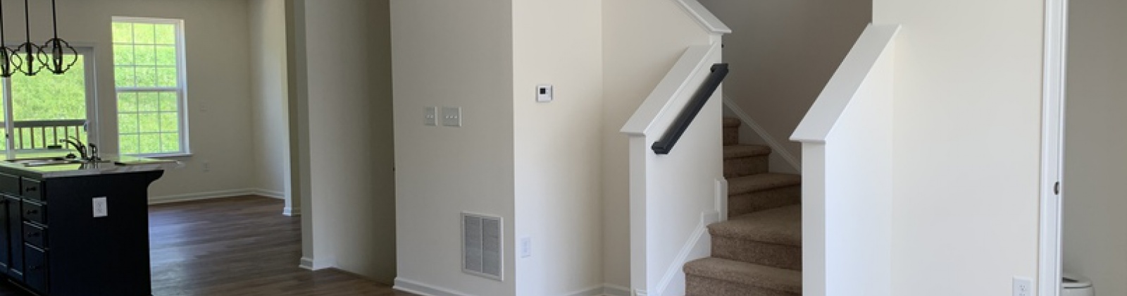 4 Bedrooms Bedrooms, ,3 BathroomsBathrooms,Apartment,For Rent,1002