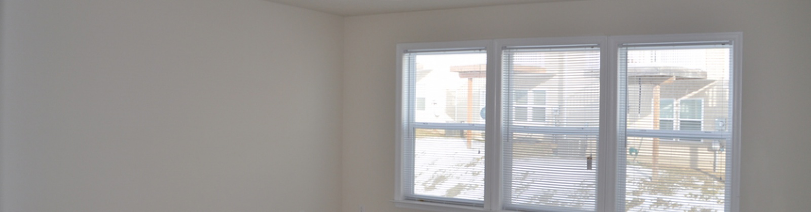 4 Bedrooms Bedrooms, ,3 BathroomsBathrooms,Townhouse,For Rent,1003