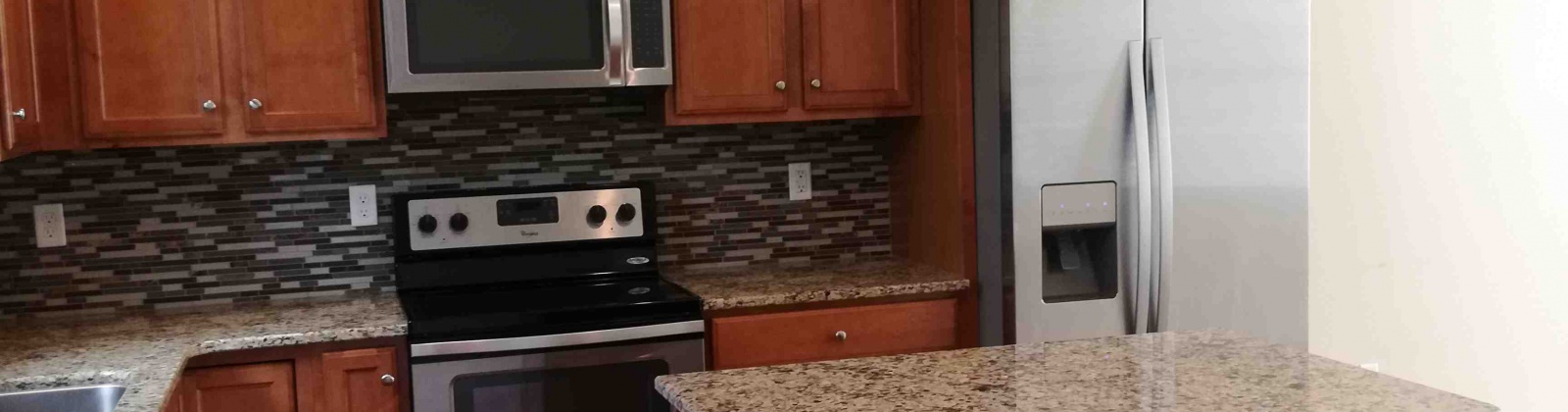 2 Bedrooms Bedrooms, ,2 BathroomsBathrooms,Apartment,For Rent,1005
