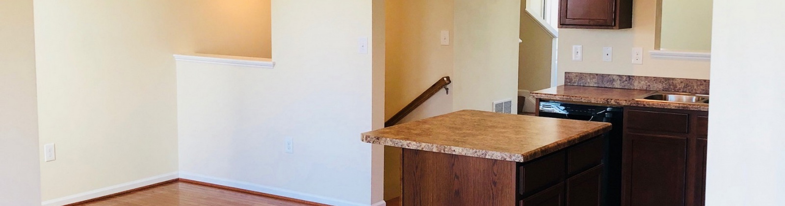 West Virginia, ,Townhouse,For Rent,1001